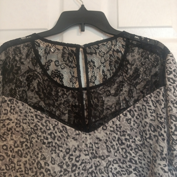 Maurice's Lace Leopard Print Blouse 3X - Picture 4 of 9